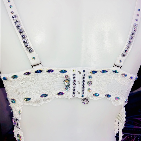 Custom Bra - Picture 5 of 7
